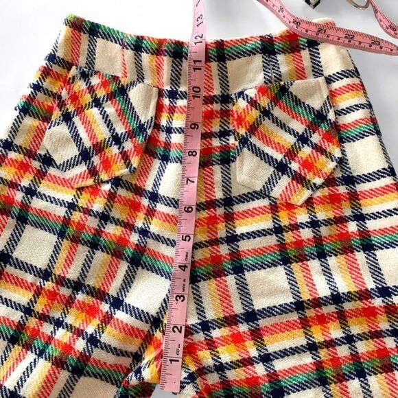Vintage 1970’s Hi Waisted Plaid Bellbottom Pants - Picture 7 of 9